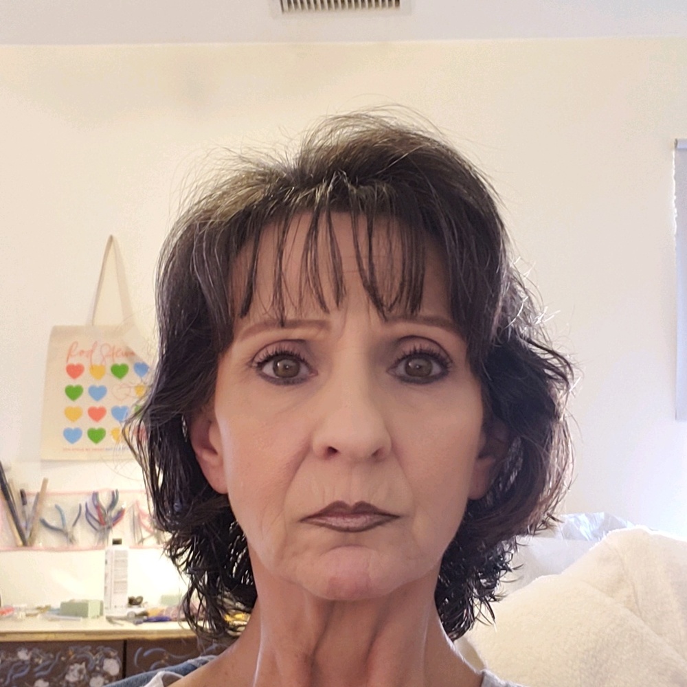 Meet your Posher, Yolanda